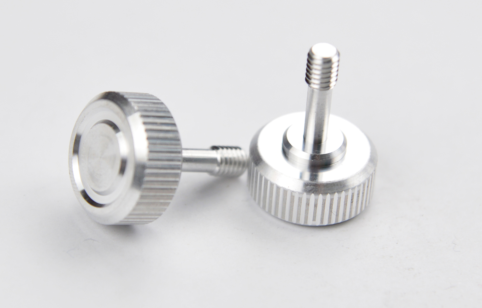 數(shù)控車床加工零件