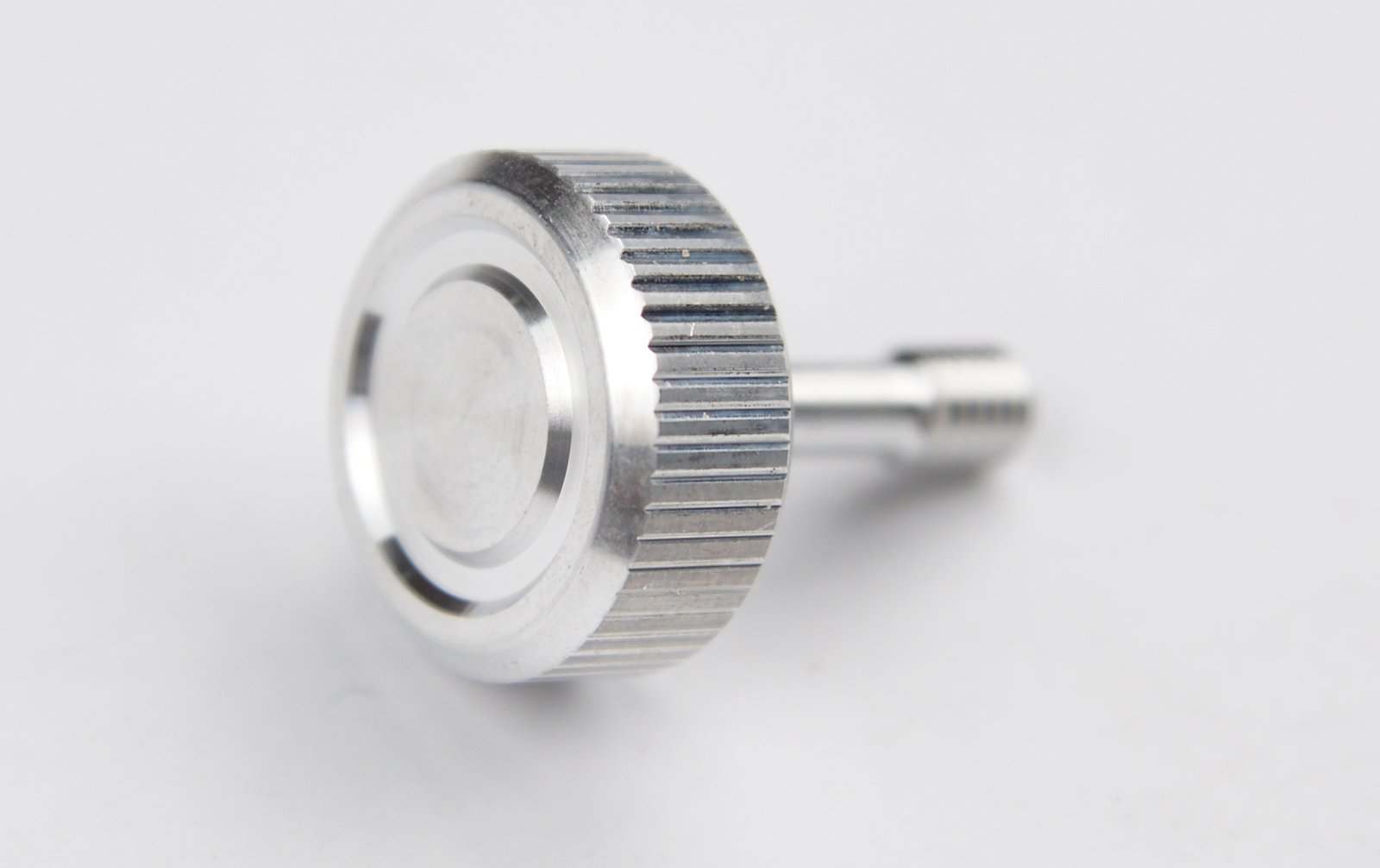 [深圳精密醫(yī)療器械零件廠家]數(shù)控機(jī)床在工業(yè)領(lǐng)域的應(yīng)用：推動(dòng)制造業(yè)發(fā)展